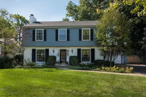 829 Sheridan Rd, Wilmette, IL 60091