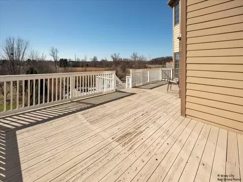 Exterior - 40 W655 Quiet Ter, Elgin, IL 60124 photo 10 of 13
