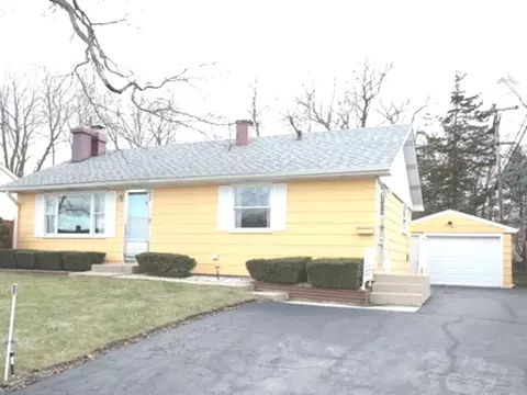 402 Hoover Dr, Carpentersville, IL 60110