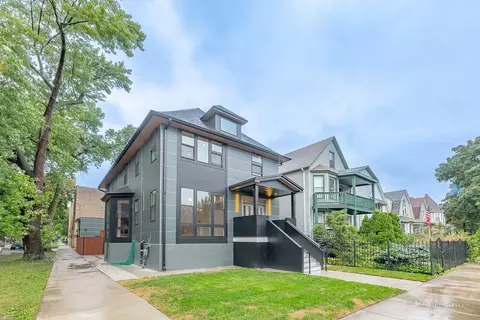 4200 N Monticello Ave, Chicago, IL 60618