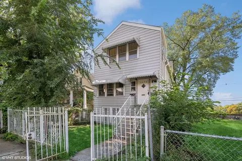 7038 S Woodlawn Ave, Chicago, IL 60637