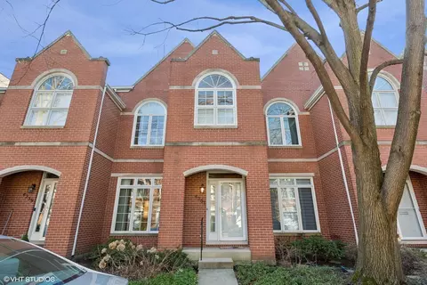 4261 W Harrington Ln, Chicago, IL 60646