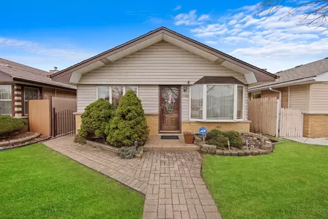 7709 Long Ave, Burbank, IL 60459