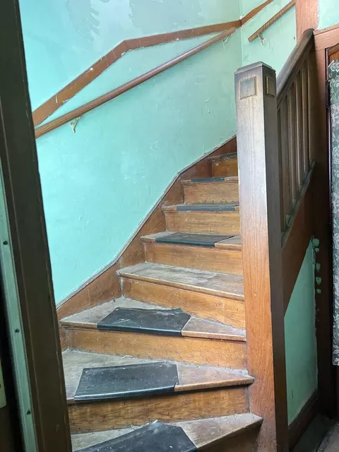 Entry Way - 22 E 101st Pl, Chicago, IL 60628 photo 1 of 2