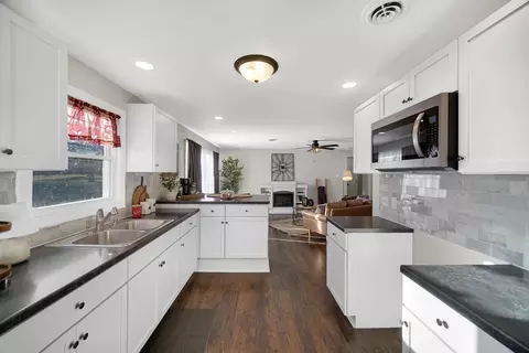 Kitchen - 2414 Waldron Rd, Kankakee, IL 60901 photo 1 of 5