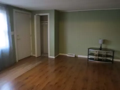 Bedroom - 693 Ludlow Ave, Elgin, IL 60120 photo 2 of 2