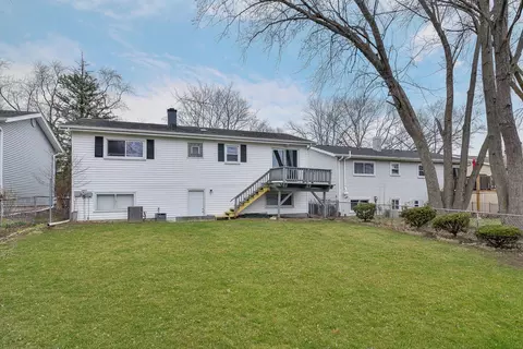 Exterior - 1208 Coolidge Ave, Wheaton, IL 60189 photo 4 of 5
