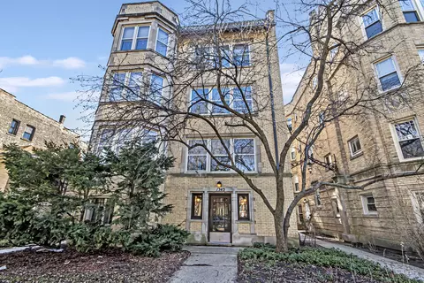 1343 W Greenleaf Ave #1, Chicago, IL 60626