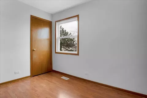 Bedroom - 317 Peppertree Ln, Aurora, IL 60504 photo 3 of 4