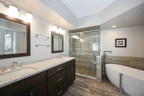 Bath - 455 W Front St #206, Wheaton, IL 60187 photo 1 of 2