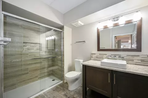 Bath - 455 W Front St #206, Wheaton, IL 60187 photo 2 of 2