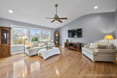 Bedroom - 2890 Coastal Dr, Aurora, IL 60503 photo 1 of 4