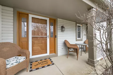 Entry Way - 2890 Coastal Dr, Aurora, IL 60503 photo 1 of 2