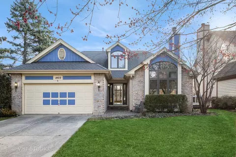 1403 Belleau Woods Ct, Wheaton, IL 60189