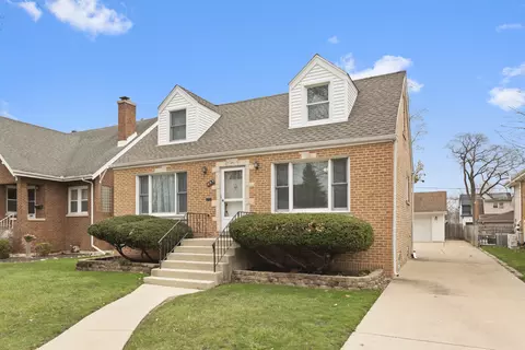 627 S Spring Rd, Elmhurst, IL 60126