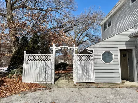 Exterior - 1316 175th St, East Hazel Crest, IL 60429 photo 3 of 8