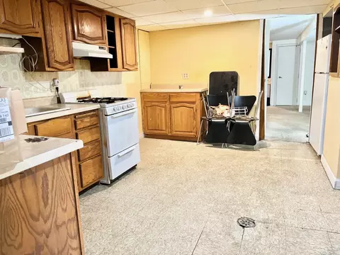 Kitchen - 1316 175th St, East Hazel Crest, IL 60429 photo 2 of 3