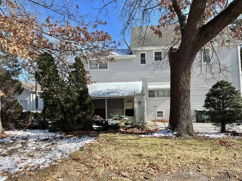 Exterior - 1316 175th St, East Hazel Crest, IL 60429 photo 4 of 8