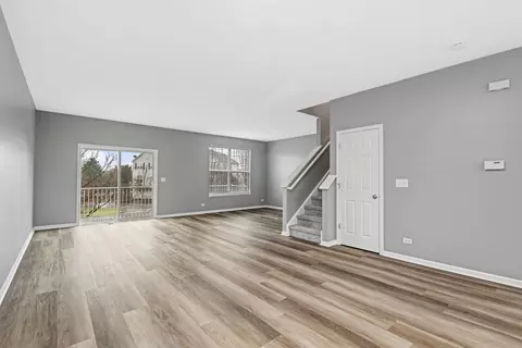 Other - 272 Comstock Dr, Elgin, IL 60124 photo 2 of 9