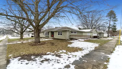 Exterior - 302 W Front St, Mount Morris, IL 61054 photo 20 of 20