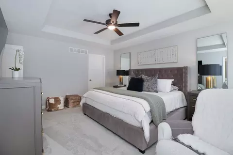 Bedroom - 1719 Eide Rd, Bloomington, IL 61704 photo 3 of 4