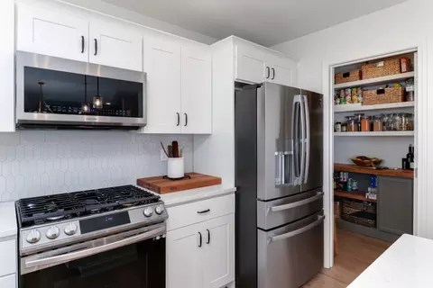 Kitchen - 1719 Eide Rd, Bloomington, IL 61704 photo 2 of 4