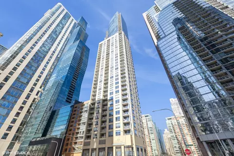 420 E Waterside Dr #3314, Chicago, IL 60601