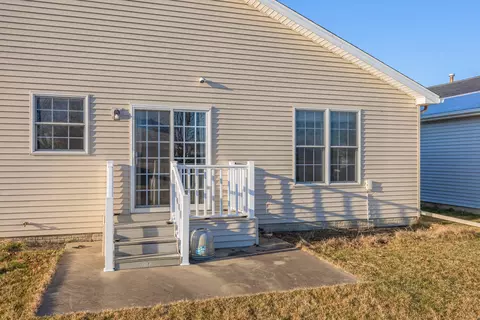 Exterior - 3410 Cornelius Dr, Bloomington, IL 61704 photo 9 of 10
