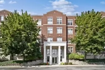 715 Astor Ln #403, Wheeling, IL 60090