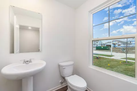 Bath - 616 Ensign Pl, Hebron, IN 46341 photo 1 of 3