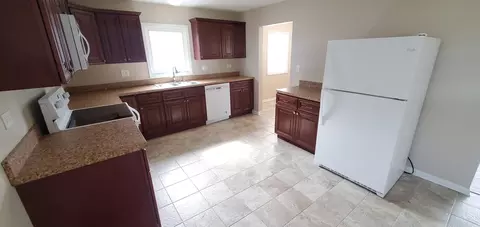 1916 Flower St, Mchenry, IL 60050 photo 5
