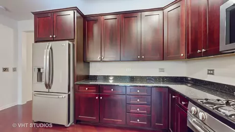 Kitchen - 1012 Pinehurst Ct, Elgin, IL 60124 photo 3 of 4
