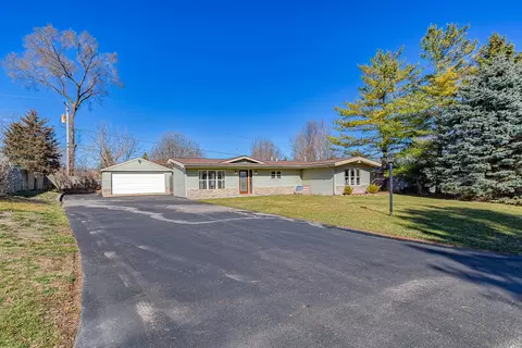 Exterior - 702 Nancy Ln, Mchenry, IL 60051 photo 2 of 4