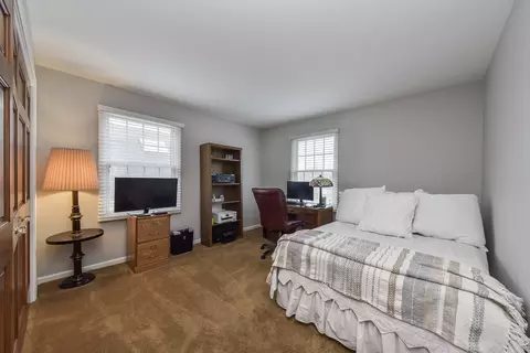 1909 Howard St, Wheaton, IL 60187 photo 14