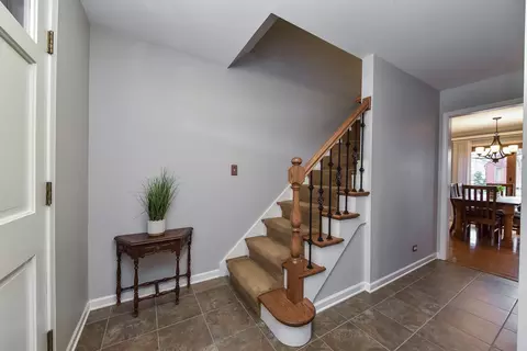 1909 Howard St, Wheaton, IL 60187 photo 2