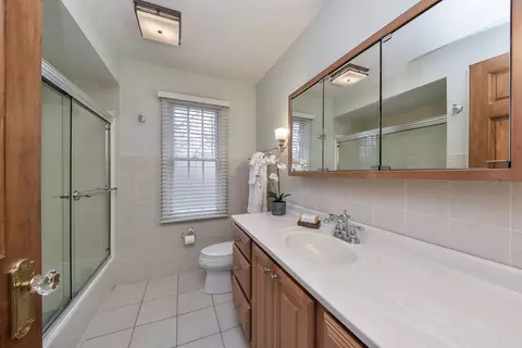 1909 Howard St, Wheaton, IL 60187 photo 16