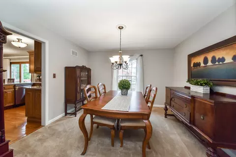 1909 Howard St, Wheaton, IL 60187 photo 5