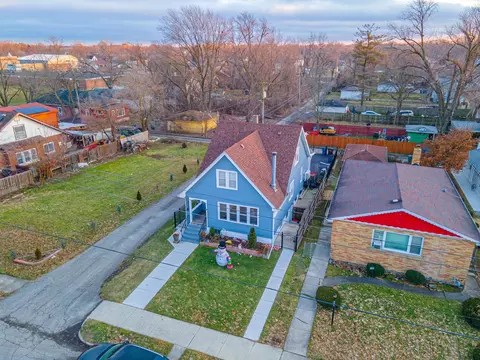 View/Area - 40 E 151st St, Harvey, IL 60426 photo 1 of 2