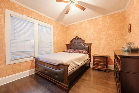 Bedroom - 40 E 151st St, Harvey, IL 60426 photo 1 of 7