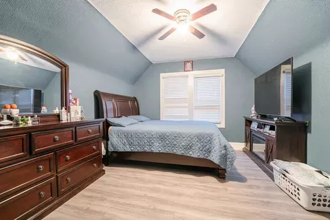 Bedroom - 40 E 151st St, Harvey, IL 60426 photo 2 of 7