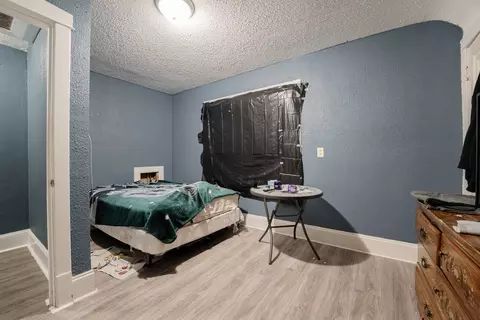 Bedroom - 40 E 151st St, Harvey, IL 60426 photo 4 of 7