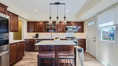 Kitchen - 4105 Mason Dr, Hoffman Estates, IL 60192 photo 2 of 5