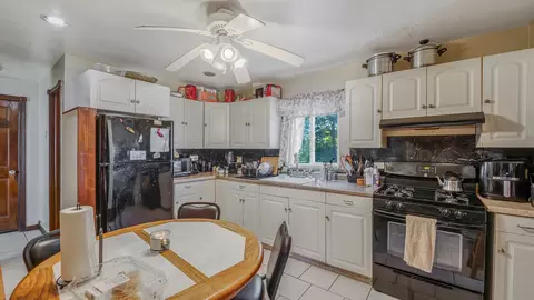 5130 State Rd, Burbank, IL 60459 photo 5