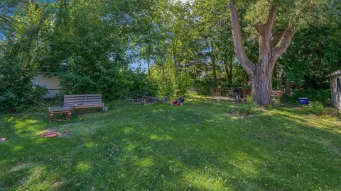 5130 State Rd, Burbank, IL 60459 photo 12