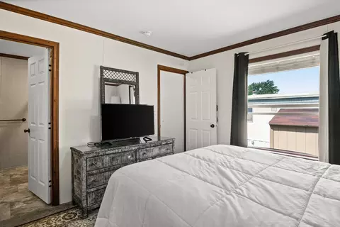 90 10th Ave, Bartlett, IL 60103 photo 18