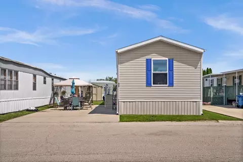 90 10th Ave, Bartlett, IL 60103 photo 22