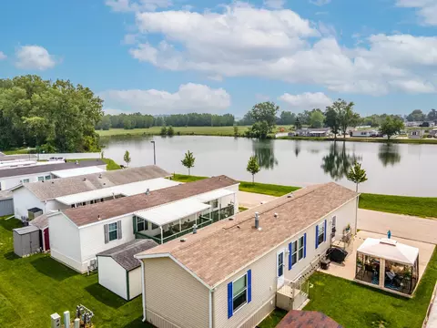90 10th Ave, Bartlett, IL 60103 photo 3