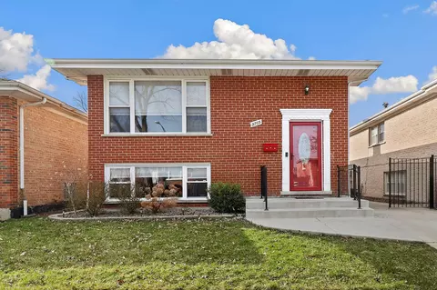 3705 W 77th St, Chicago, IL 60652