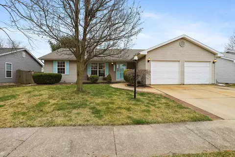 1807 Autumn Rdg, Urbana, IL 61802