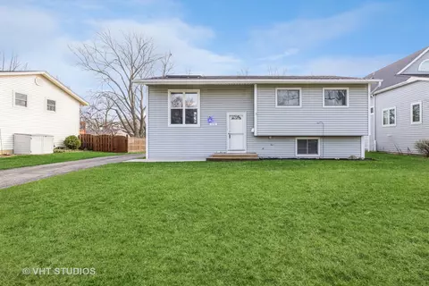 1431 E Joyce Ave, Palatine, IL 60074